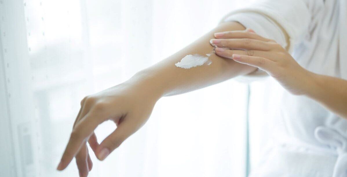 أفضل خلطة لتبييض اليدين