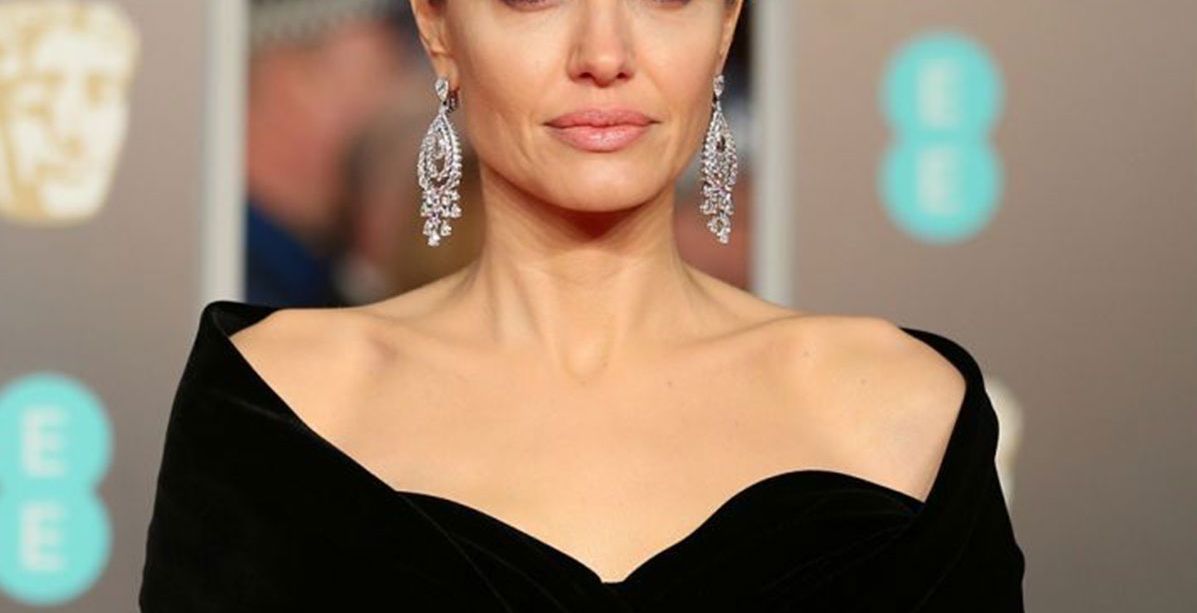خبرٌ غريب يتعلّق بعطور أنجلينا جولي سيصدمك فعلا!