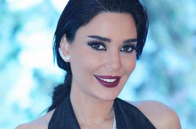 تصريح مفاجئ لسيرين عبد النور عن أحمر شفاه نانسي عجرم