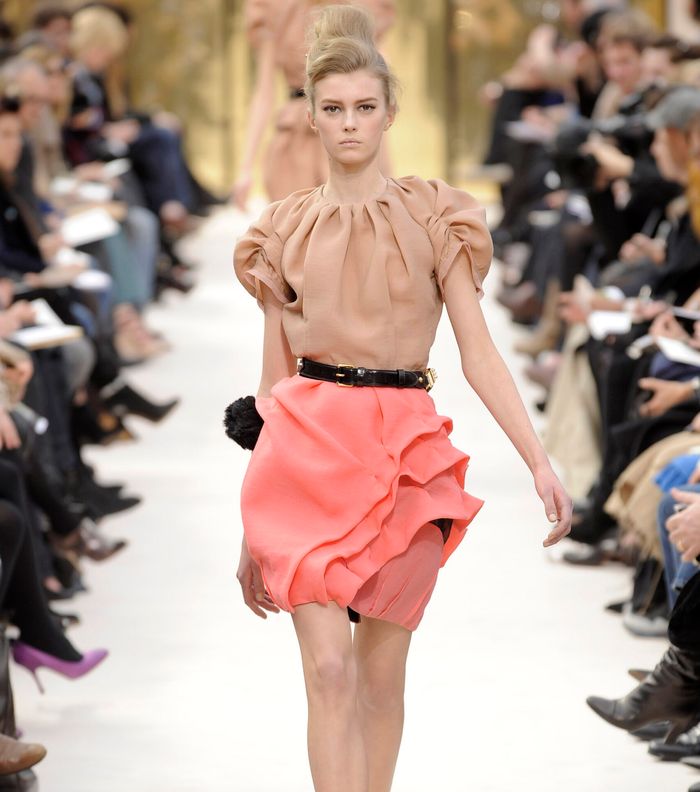 صور موديلات اكمام بف لاطلالة انيقة