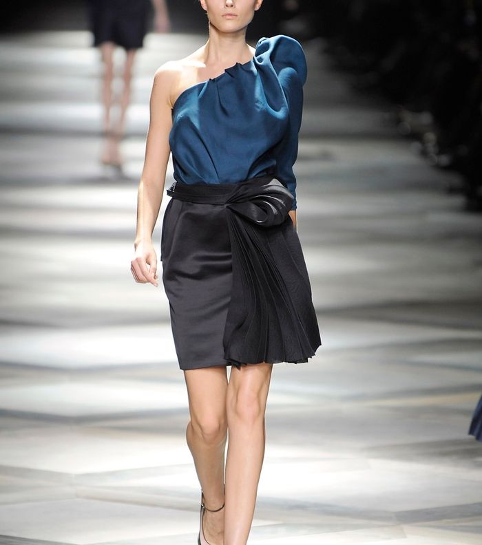 صور موديلات اكمام بف لاطلالة انيقة