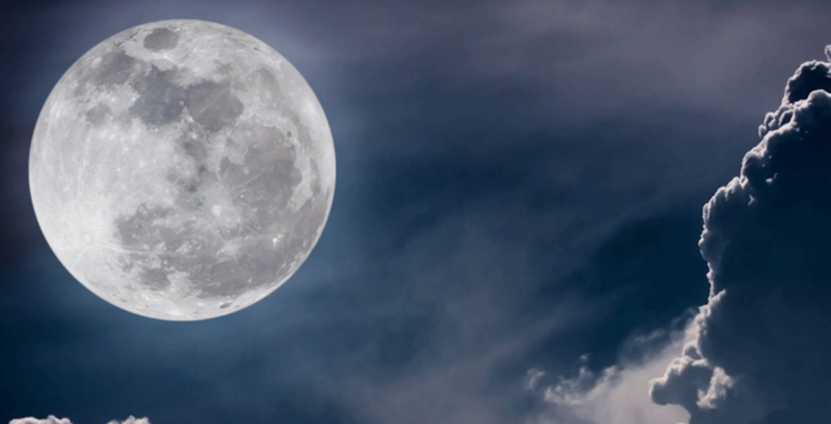 تفسير حلم السفر الى القمر