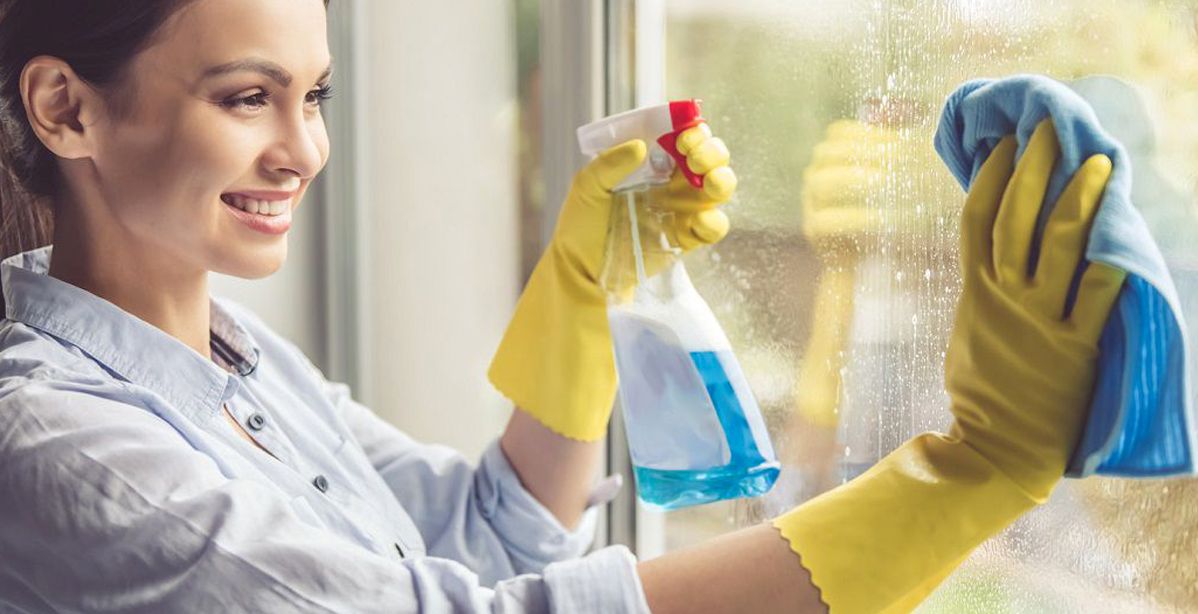 أسهل الطرق لخسارة الوزن أثناء تنظيف المنزل