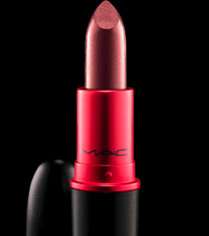 قلم الحمرة Viva Glam الذي يعطيكِ لوناً قوياً ولافتاً للأنظار!