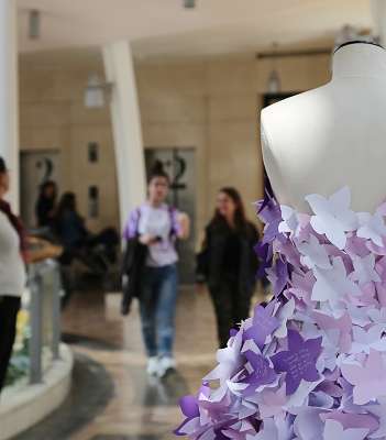 Esposa في مول ABC الأشرفية وضبية