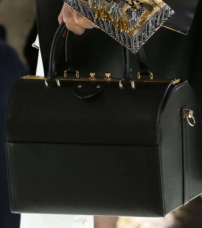 حقيبة لويس فويتون باسلوب شنطة الطبيب لصيف 2018