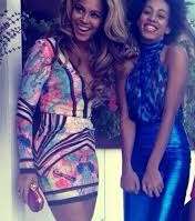 بيونسي في فستان إيلي صعب