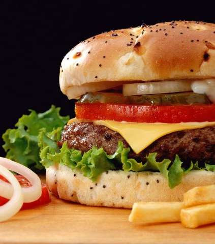 الوجبات السريعة والمقالي