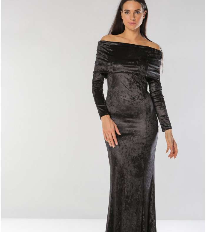 صور اروع فستان مخمل طويل