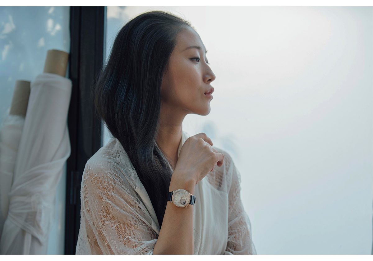 مصمّمة الأزياء يتشينغ يين تنضمّ إلى الحملة الإعلانية لمجموعة Égérie