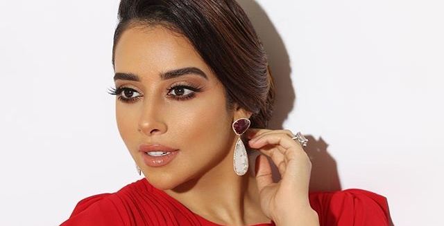 ملامحها ووزنها الزائد فضحا أمرها هكذا أعلنت بلقيس عن خبر حملها