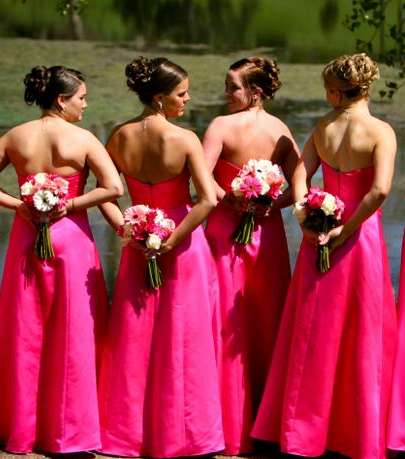 أثواب وصيفات العروس