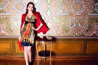 الممثلة التركية ناهد دوران تختار أجمل الملابس