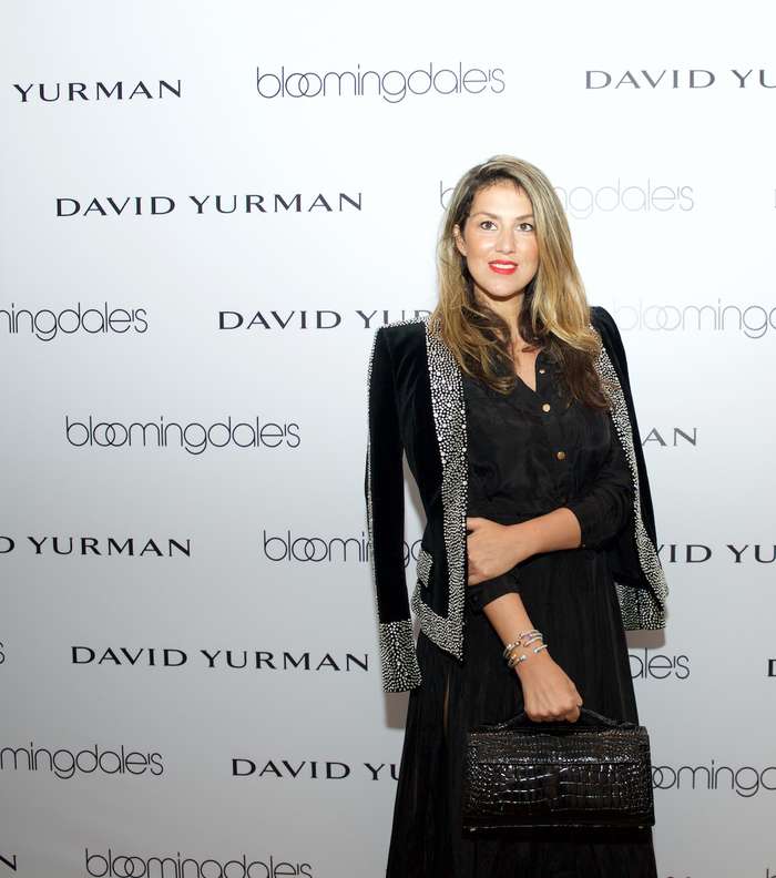 المصممة اماندا نافاي في حفل اطلاق علامة ديفيد يورمان في متجر بلومينغديلز في دبي