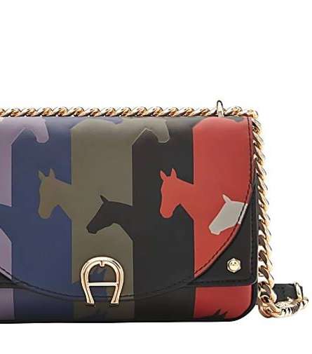 بالصور والموديلات اقنر شنط