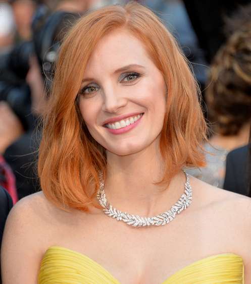 جيسيكا تشاستين بعقد ضيق من الماس من بياجيه في مهرجان كان 2016