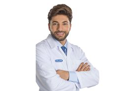 الدكتور شادي الشيخ خبير علامة Oral-B التجارية