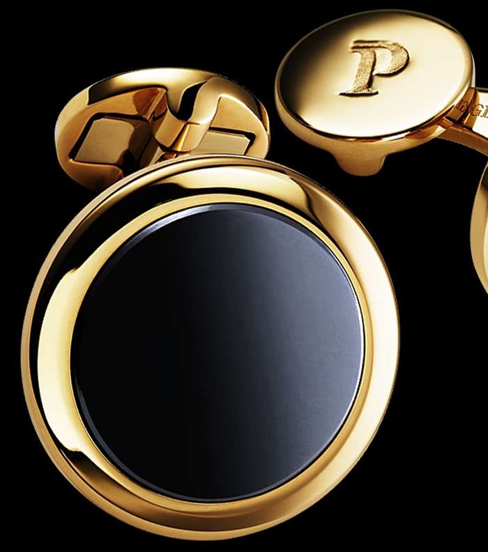 أزرار أكمام دائرية