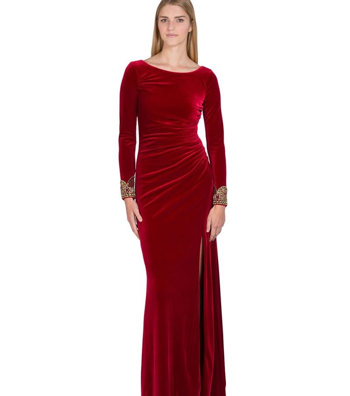 صور اروع فستان مخمل طويل