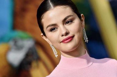 مقابلة مع سيلينا غوميز على ضوء اطلاقها علامة مكياج رار بيوتي