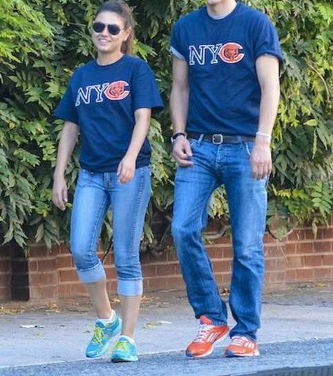 آشتون كاتشر ينتظر انتهاء أوراق طلاقه، ليرتبط يميلا كونيس