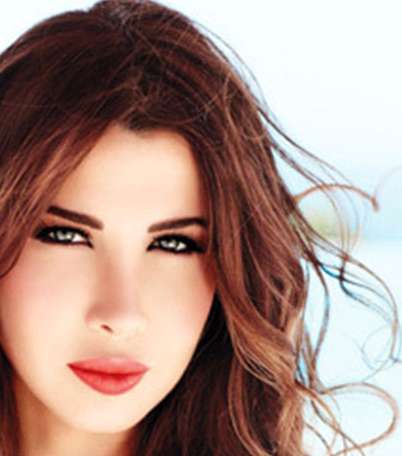 نانسي عجرم تشارك ضمن فعاليات عالم الازياء في دبي