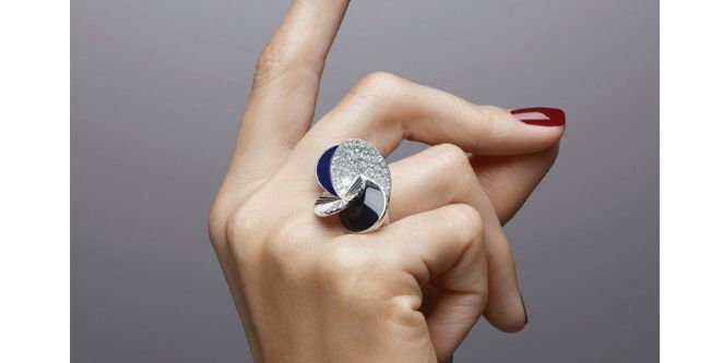 إكتشفي أجمل تصاميم مجوهرات ماس من كارتييه