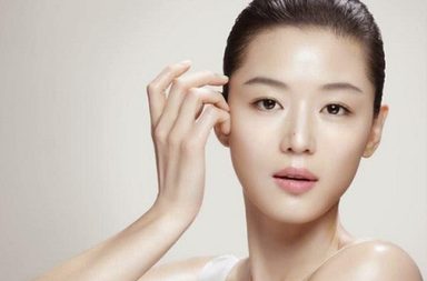 الشابات الكوريات لا يتخلين عن هذه الخلطة لتبييض وتنقية الوجه