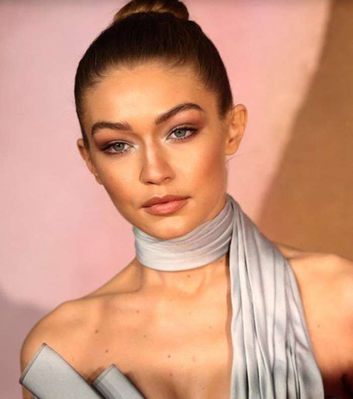 بالصور، جيجي حديد أجمل نجمات حفل British Fashion Awards 2016