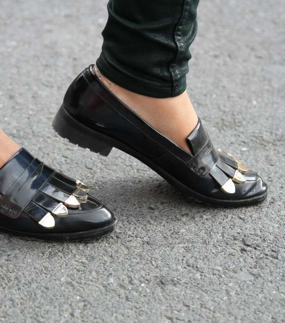 موضة الـ Loafers من شوارع إسطنبول خلال أسبوع الموضة في إسطنبول