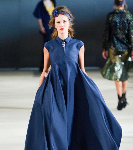 تألقي بفستان Alexis Mabille، فهو من موديلات فساتين 2014 الفخمه