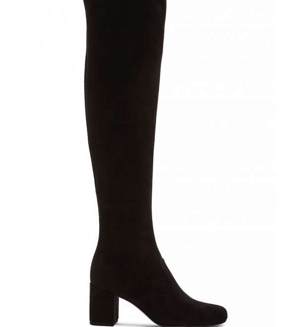 ارتدي الحذاء طويل الساق من سان لوران