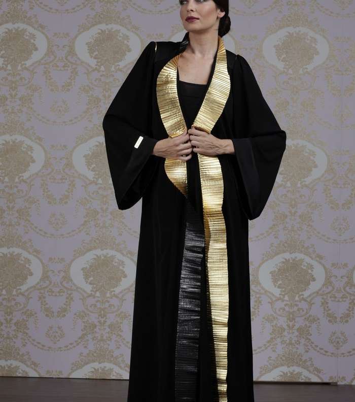 عبايات كتف مميزة