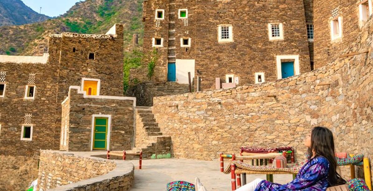 من هي "سيدة الضباب" السعودية؟