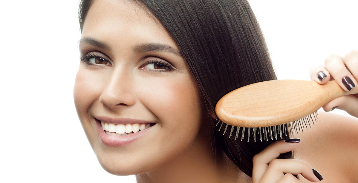 كيف تسرّحين شعرك المتشابك بسهولة بعد الإستحمام؟