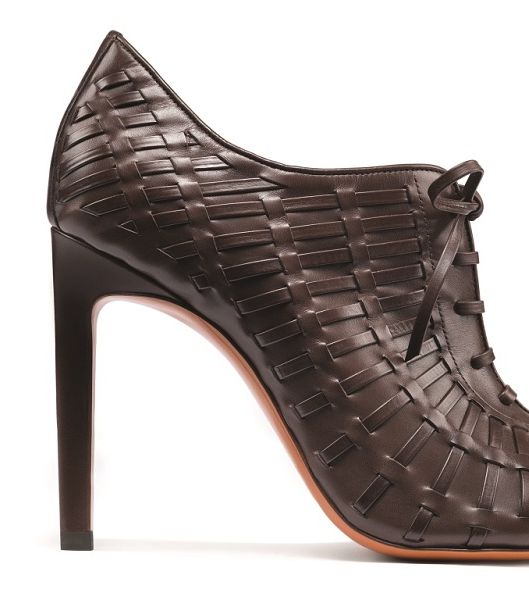 تميّزي بإطلالة رائعة مع هذا الحذاء الأنيق من Santoni 