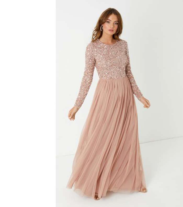 فساتين بليسيه طويلة