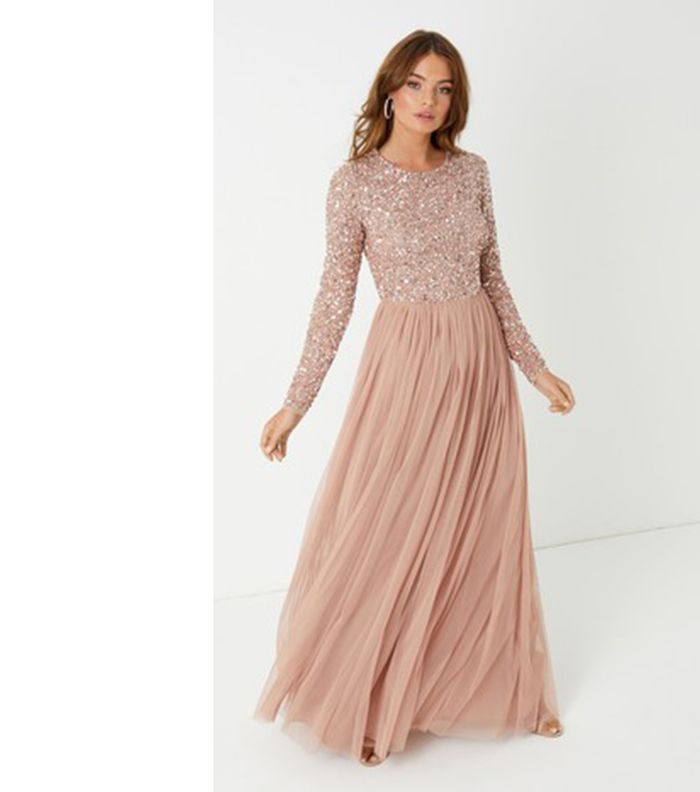 فساتين بليسيه طويلة