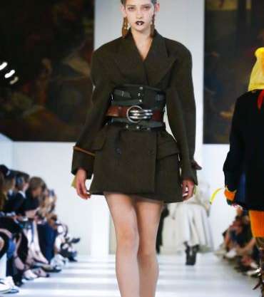 تعرفي على اخر صيحات الاكسسوارت مع مجموعة Maison Martin Margiela الانيقة لشتاء 2017