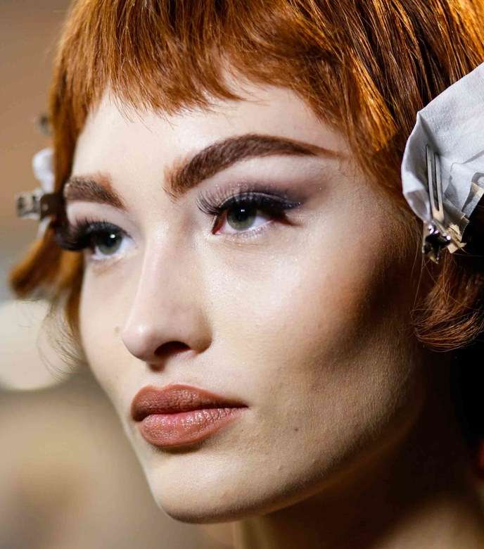 الماكياج المتكامل مع Moschino