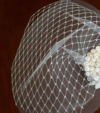 الباييت يزيّن أكثر موديلات طرحة العروس تقليديّة