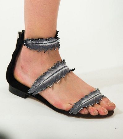 موضة الحذاء المسطّح والأنيق Fancy Flats