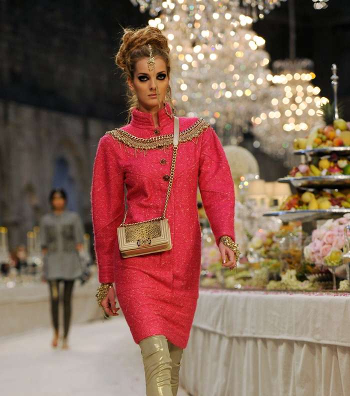 تألّقي مع تصاميم شانيل المميّزة