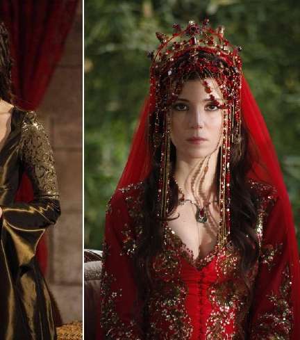 ملابس ناهد دوران والسلطانة خديجة في حريم السلطان