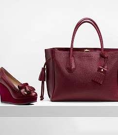 إطلالات متألقة ومميزة مع Longchamp