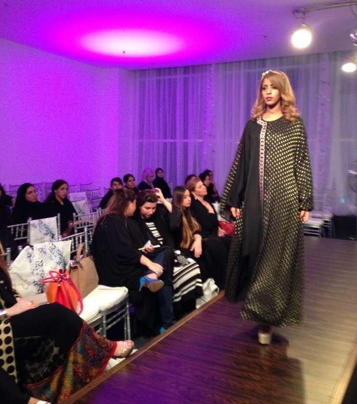 أجمل العبايات من مجموعة شرايط للعبايات