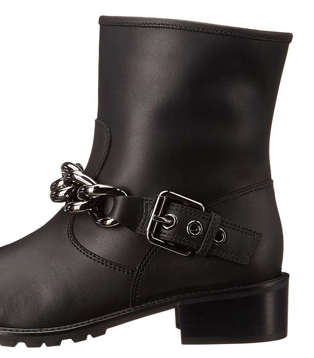 حذاء مميز من giuseppe zanotti لشتاء 2016