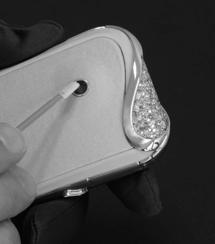 هواتف Savelli تُصمم بكل دقة وإتقان
