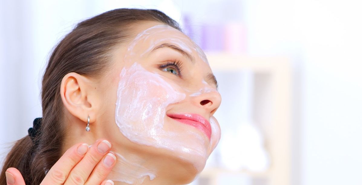 اختاري خلطة تبيض الوجه في يوم واحد وفق بشرتك