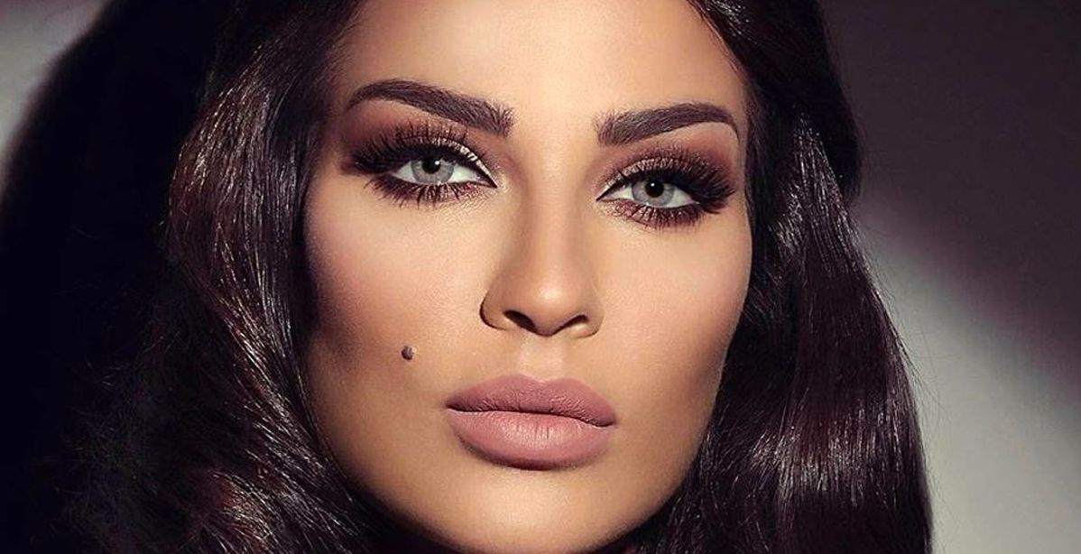 بالصور، نجمات عربيات لم يكنّ بحاجة لعملية تكبير الشفاه